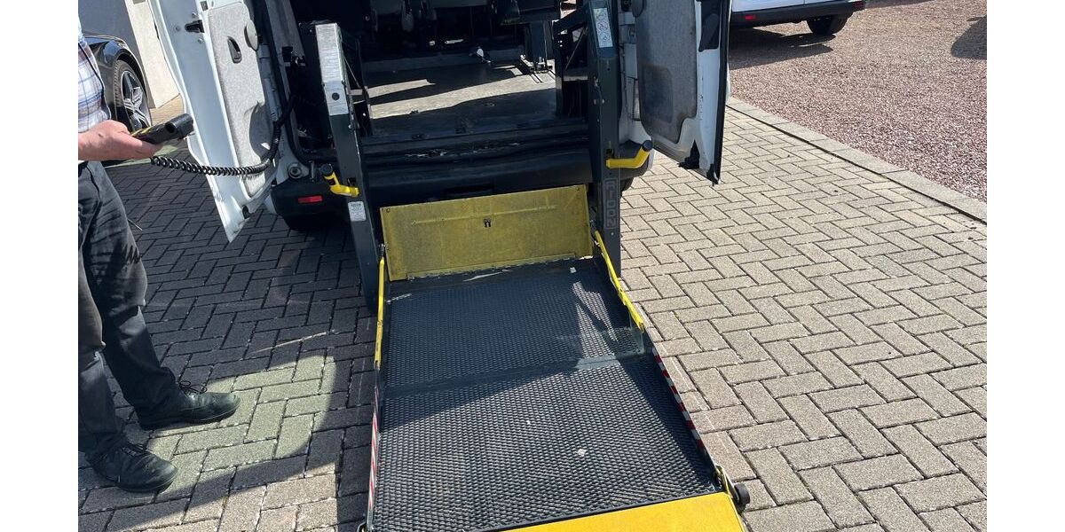 Opel Vivaro 171.546 km 4.990 &euro; Fröndenberg 58730