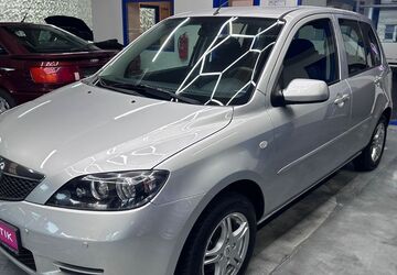 Mazda 2 82.000 km 5.100 &euro; Herscheid 58849