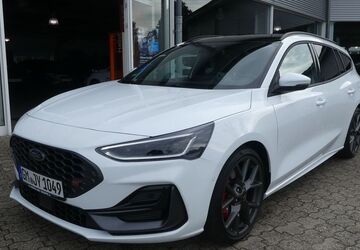 Ford Focus 9.800 km 34.490 &euro; Wipperfuerth 51688