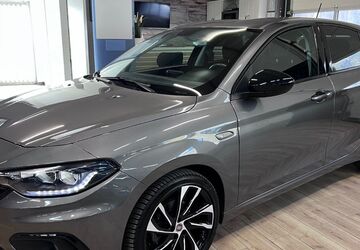 Fiat Tipo 126.530 km 9.900 &euro; Wuppertal 42327