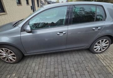 VW Golf 175.000 km 4.000 &euro; Wuppertal 42113