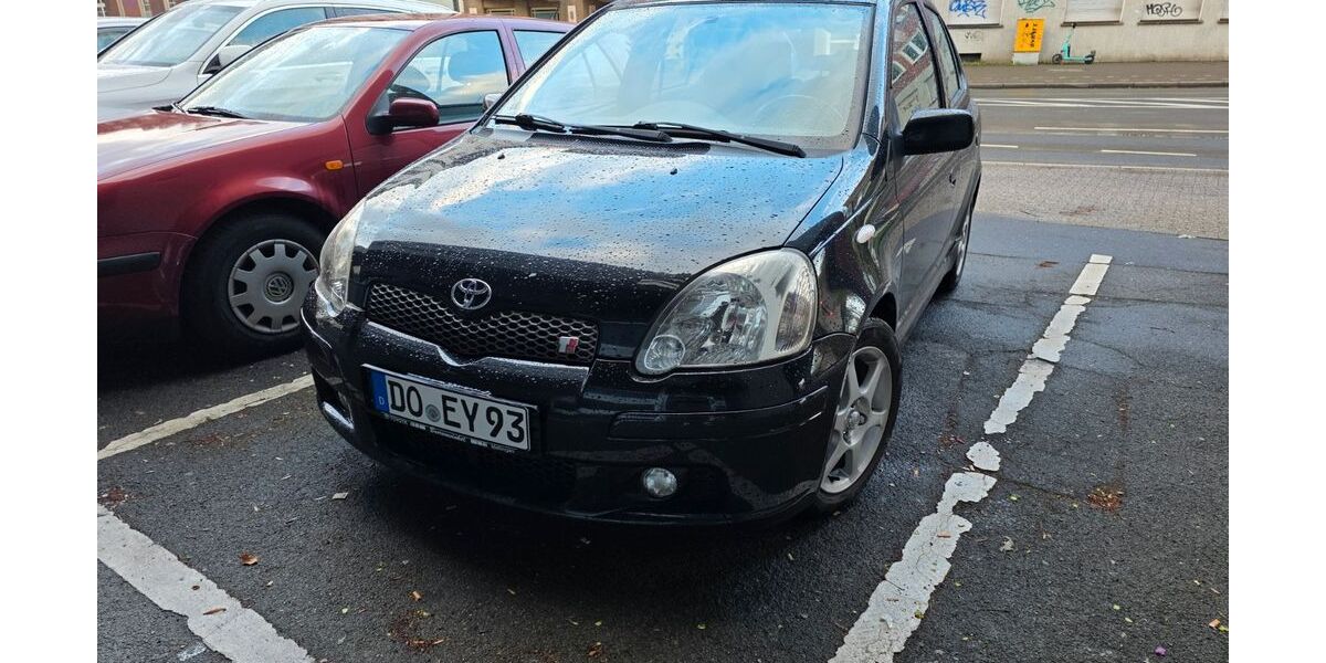 Toyota Yaris 250.711 km 2.600 &euro; Dortmund 44227