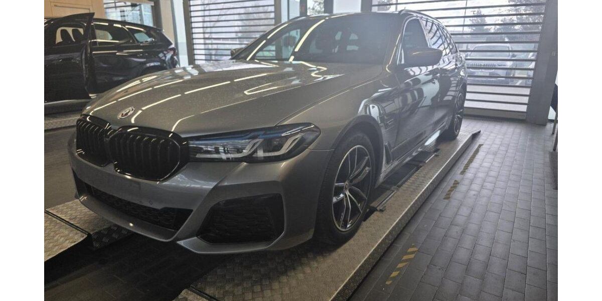 BMW 530 61.449 km 37.505 &euro; Hagen 58091