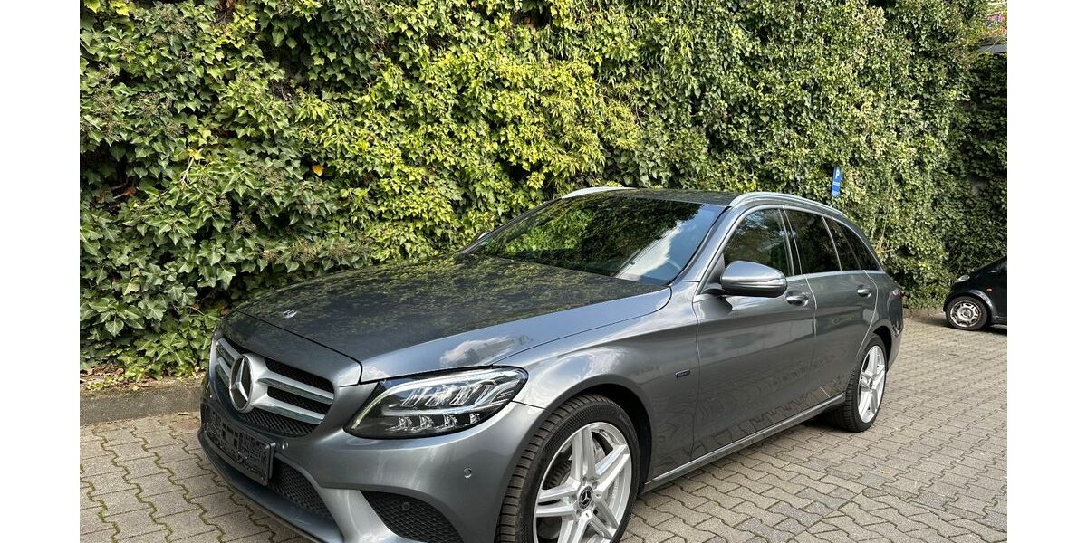 Mercedes-Benz C 300 173.700 km 17.490 &euro; Wuppertal 42281