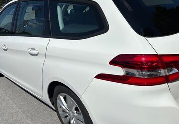 Peugeot 308 155.000 km 2.700 &euro; Hagen 58119