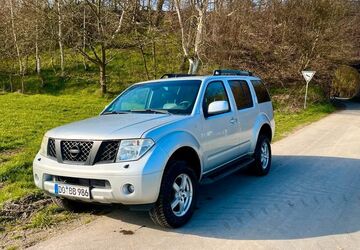 Nissan Pathfinder 344.000 km 5.700 &euro; Dortmund 44359