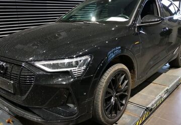 Audi e-tron 76.330 km 36.650 &euro; Hagen 58091