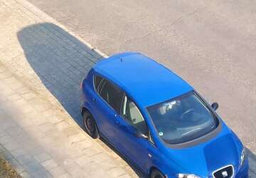 Seat Altea 224.000 km 2.250 &euro; Remscheid 42857