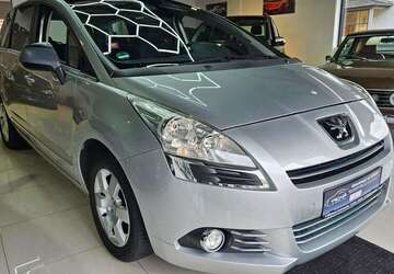 Peugeot 5008 195.086 km 2.499 &euro; Altena 58762
